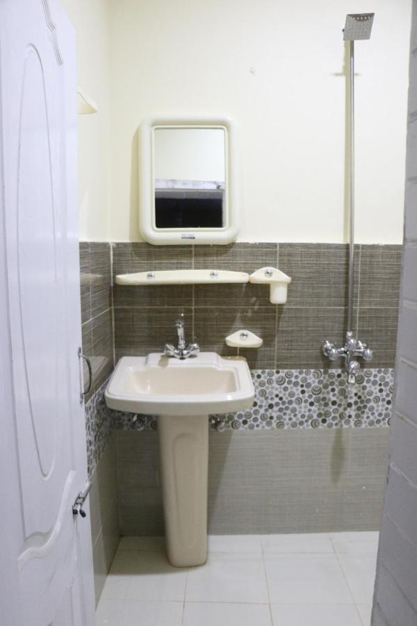 Golden Peak Guest House Gilgit Luaran gambar