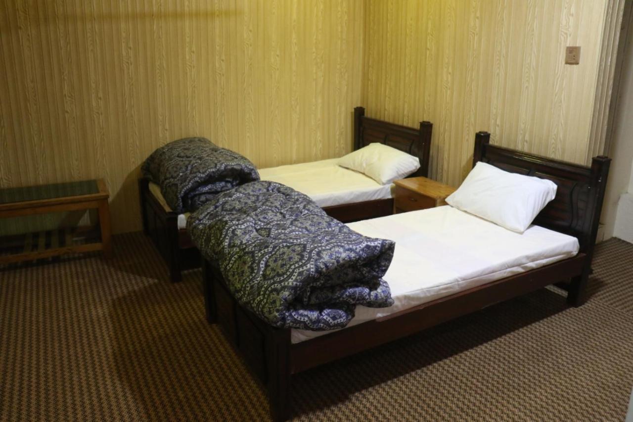 Golden Peak Guest House Gilgit Luaran gambar