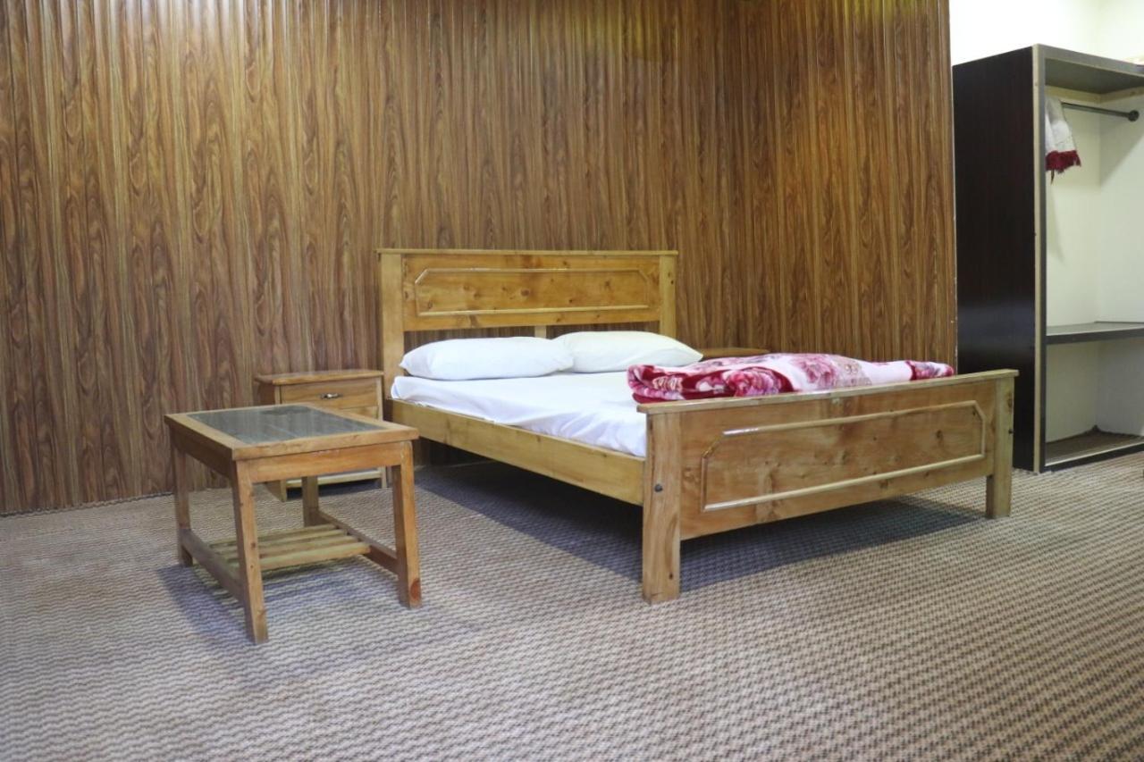 Golden Peak Guest House Gilgit Luaran gambar