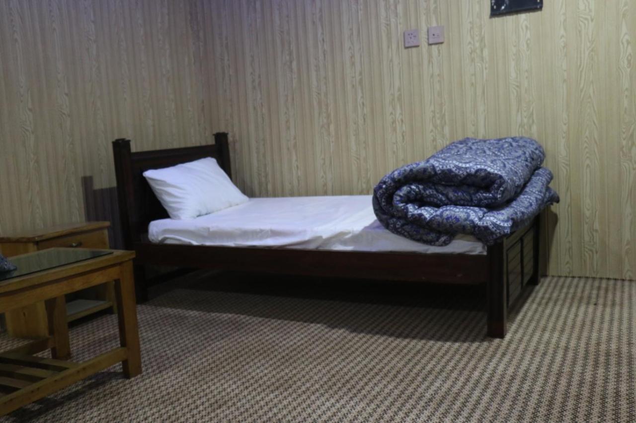 Golden Peak Guest House Gilgit Luaran gambar