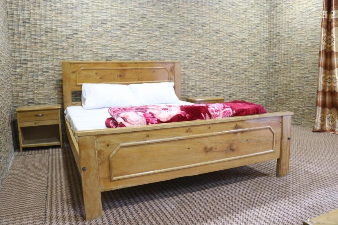 Golden Peak Guest House Gilgit Luaran gambar